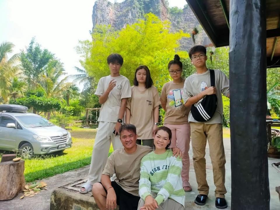 โฮมสเตย์บ้านนายสิงโตเขาคูหา Ban Khu Ha Nai Екстериор снимка